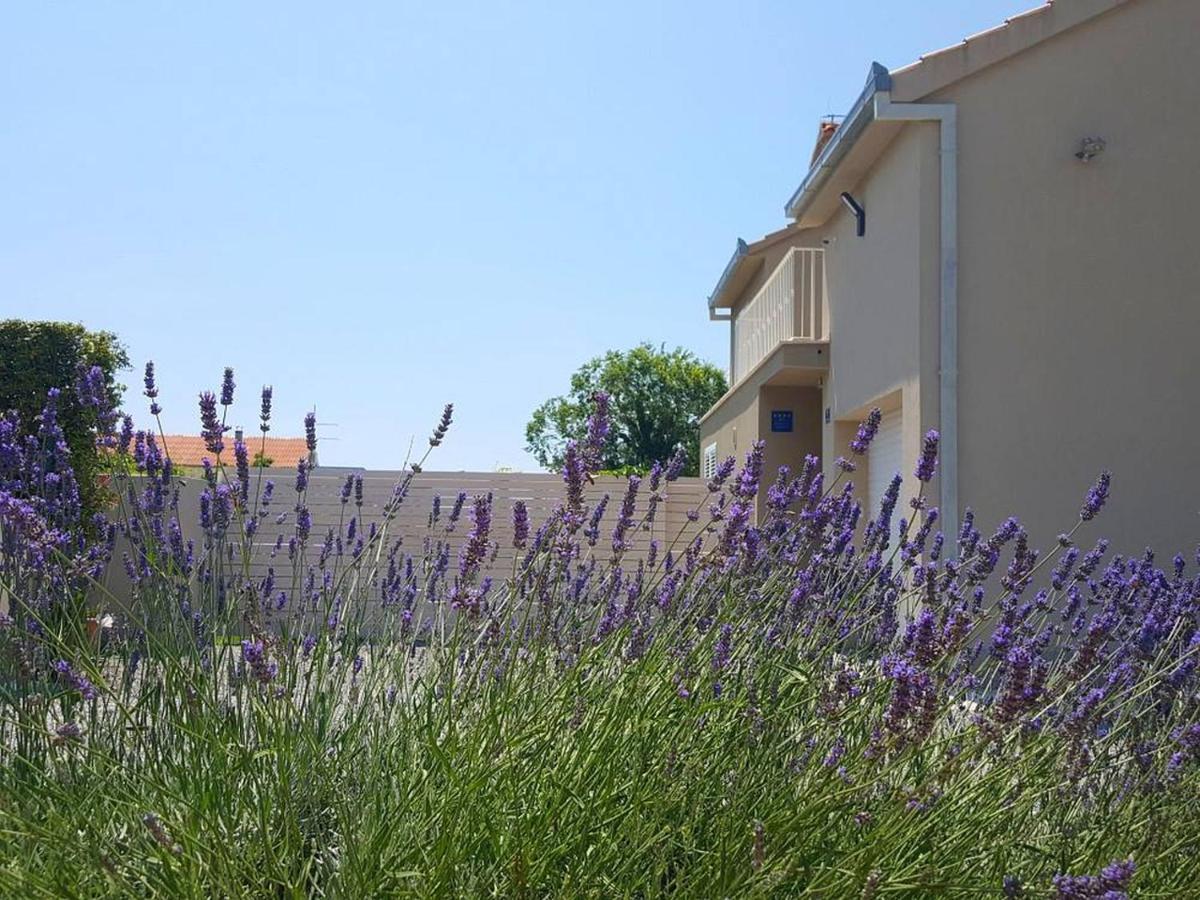 Villa Elysium - Beautiful Family House With Heated Pool Kastela Dış mekan fotoğraf