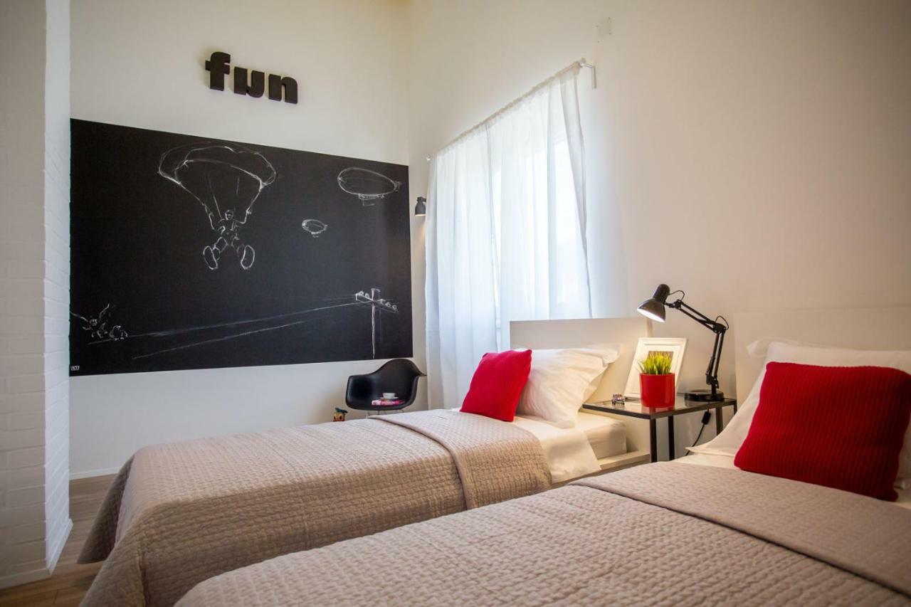 Villa Elysium - Beautiful Family House With Heated Pool Kastela Dış mekan fotoğraf